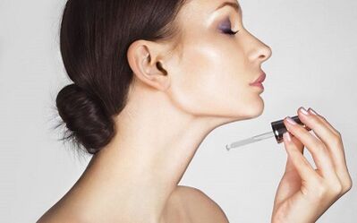 sieri efficaci per il ringiovanimento della pelle del viso